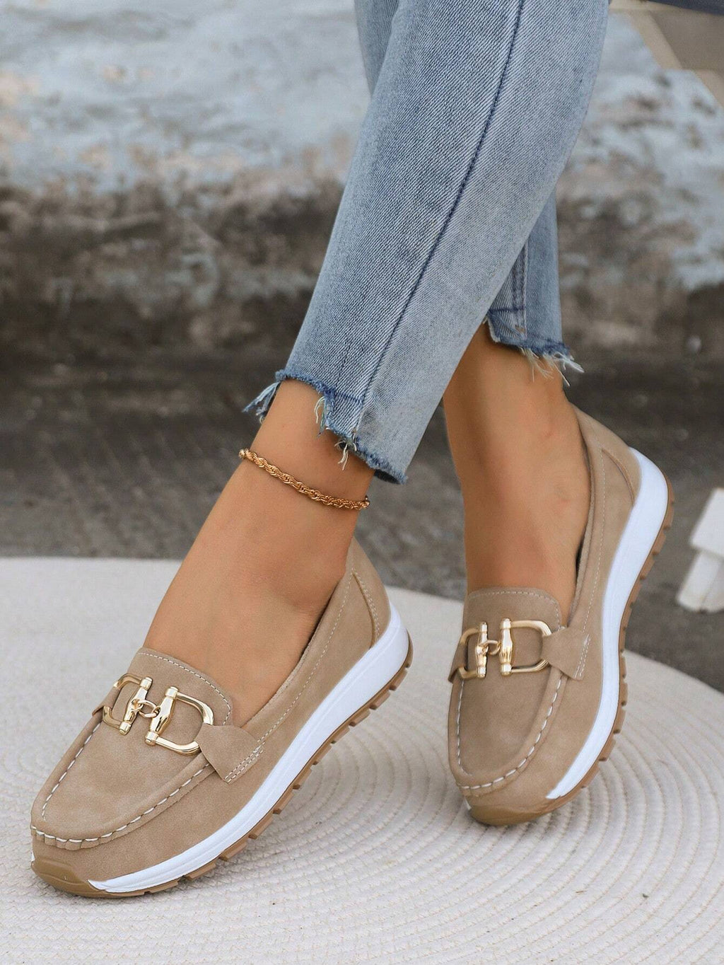 Elly - Chic Buckle Loafers
