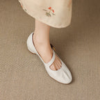 Quira | Round-Toe Mary Jane Flat
