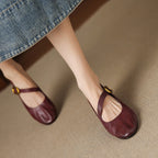 Quira | Round-Toe Mary Jane Flat